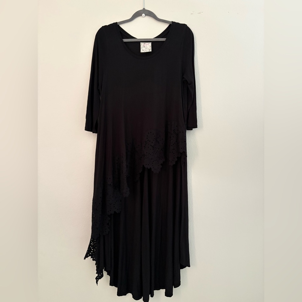 Free People Black High Low Top With Cut Out Detail Size M - Picture 7 of 10